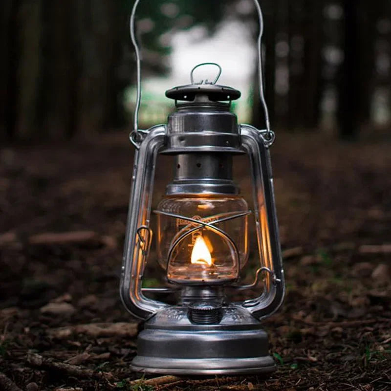 DOTWISE Kerosene Camping Lantern Hangable Portable Vintage Style